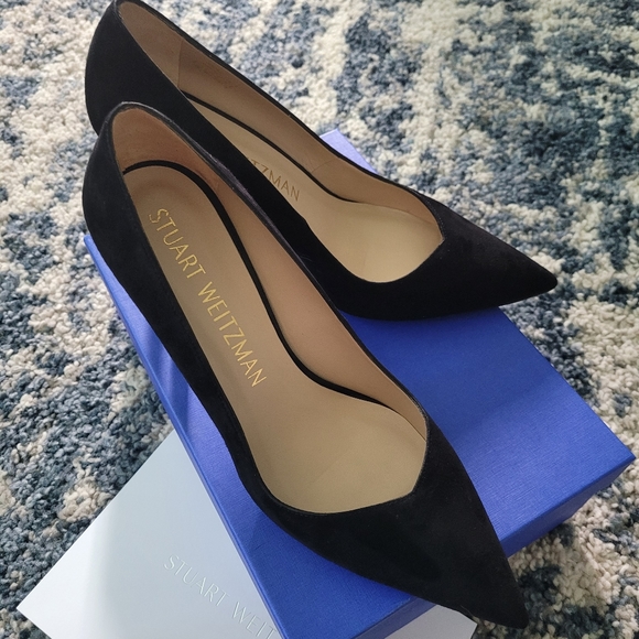 Brand New - Stuart Weitzman 95mm Black Suede Pumps (runs small, more like 8.5) - Picture 6 of 11